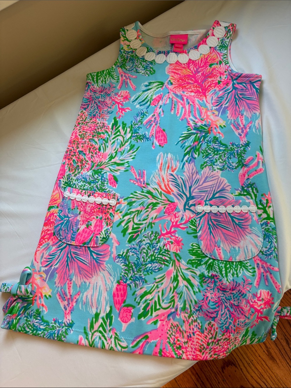 Lilly Pulitzer Girls Tropical Shift Dress in Aqua Pink- size M (6/7)